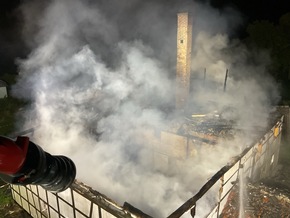 FW-DO: FW-DO: Ergänzung zur Meldung Brand eines landwirtschaftlichen Anwesens in Dortmund - Erneuter Brand in der Nacht