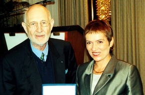 PR-Club Hamburg e. V.: PR - Club Hamburg e.V. verleiht Ehrenmitgliedschaft an Günther Schulze - Fürstenow