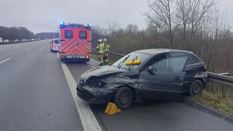 Feuerwehr Gevelsberg: FW-EN: Zimmerbrand und Verkehrsunfall am 3. Advent