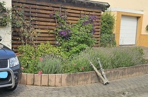 Polizeidirektion Montabaur: POL-PDMT: Flacht. Begrenzungspfosten beschädigt - Zeugenaufruf