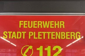 Feuerwehr Plettenberg: FW-PL: Einsatzreicher Sonntag für Feuerwehr und Rettungsdienst