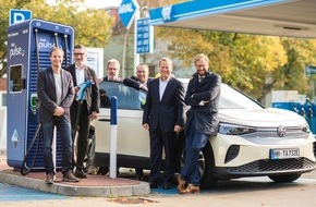 BP Europa SE: Gemeinsame Pressemitteilung: Neue Initiative - Stadt Hamburg, Taxen-Union Hamburg und Aral pulse für exklusives Taxi-Ladeangebot in der Hansestadt