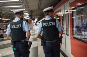 Bundespolizeidirektion München: Bundespolizeidirektion München: Ohne Maske, dafür mit 3,6 Promille -Bundespolizisten ziehen aggressiven Trunkenbold am Münchner Flughafen aus dem Verkehr-