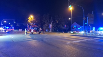 Feuerwehr Bottrop: FW-BOT: Verkehrsunfall zwischen einem Fußgänger und einer Fahrradfahrerin