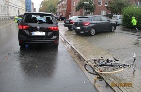 Polizeiinspektion Wilhelmshaven/Friesland: POL-WHV: Verkehrsunfall in Wilhelmshaven - jugendlicher Radfahrer bemerkte das haltende Fahrzeug zu spät und prallte gegen das Heck - 202001168780