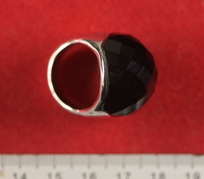 POL-OF: Wem gehört dieser Schmuck?