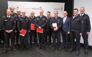 FW Minden: 986 Eins&auml;tze im Jahr 2025 - Feuerwehr Minden zieht Bilanz Jahresdienstversammlung am 20. Februar 2026 im Besselgymnasium