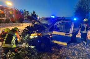 Kreisfeuerwehrverband Segeberg: FW-SE: Streifenwagen verunfallt bei Einsatzfahrt