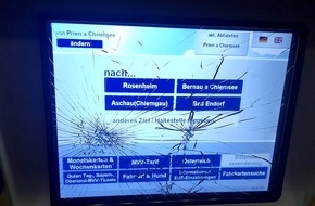 Bundespolizeidirektion München: Bundespolizeidirektion München: Vandalismus am Bahnhof in Prien / Schaden im vierstelligen Bereich - Bundespolizei ermittelt wegen "Gemeinschädlicher Sachbeschädigung"