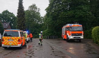 Feuerwehr Norderstedt: FW Norderstedt: Lerchenwinkel - Technische Hilfeleistung Person im Wasser