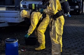Feuerwehr Wenden: FW Wenden: Gefahrstoffeinsatz in Hünsborn / Buttersäure in Gebäude