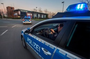 Polizei Rhein-Erft-Kreis: POL-REK: 180604-3: Zeugin beobachtete Unfallflucht - Frechen