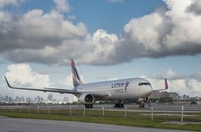 LATAM Airlines: LATAM Group führt ersten internationalen Flug mit nachhaltigem Flugkraftstoff (SAF) durch