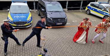 Bundespolizeiinspektion Trier: BPOL-TR: Grün-weiße Streiche gegen Blau-weiße Streife - Prinzenpaar fordert Bundespolizei