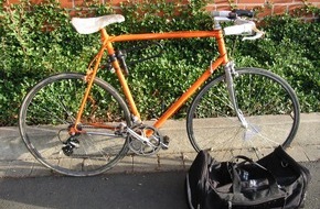 Polizeidirektion Göttingen: POL-GOE: (783) Rennrad und Reisetasche gefunden - Eigentümer gesucht