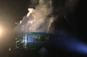 Polizeiinspektion Hameln-Pyrmont/Holzminden: POL-HM: Brand eines Holzschuppens