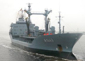 Deutsche Marine - Pressemeldung: Tanker &quot;Rhön&quot; auf dem Weg zum NATO-Einsatzverband