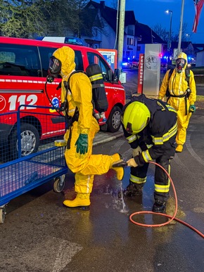 FW Wenden: Gefahrstoffeinsatz in Hünsborn / Buttersäure in Gebäude