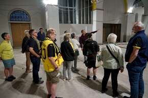 Mit Fußball, Glauben und Gemeinschaft in die neue Saison - Ökumenischer BVB-Saisoneröffnungsgottesdienst mit Prof. Dr. Aladin El-Mafaalani im Welcome-Zelt der BVB-Gründerkirche gefeiert