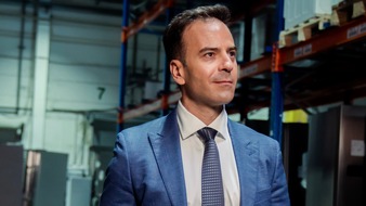 Elvinci.de GmbH: Konstantinos Vasiadis erklärt, wie retournierte Ware vom Retouren-Lager auf dem schnellsten Weg zum Retouren-Händler gelangt