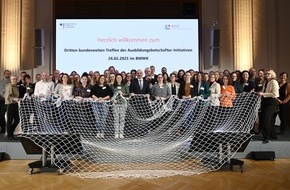 RKW Kompetenzzentrum: PM: Azubis von heute für Azubis von morgen – Drittes Netzwerktreffen der Ausbildungsbotschafter-Initiativen in Berlin