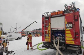 Feuerwehr Velbert: FW-Velbert: Einsatz überörtliche Hilfe in Mülheim
