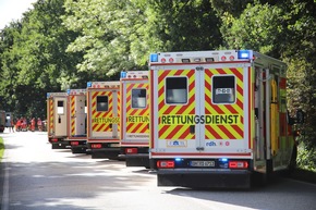 FW-SE: Schwerer Verkehrsunfall mit 12 Verletzten