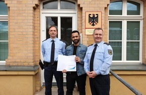 Bundespolizeiinspektion Magdeburg: BPOLI MD: Die Bundespolizei sagt Danke: Ehrung Zivilcourage für einen couragierten Fahrgast