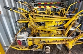 Bundespolizeiinspektion Erfurt: BPOLI EF: Diebstahl auf Bahnbaustelle in großem Maße - Bundespolizei sucht Zeugen