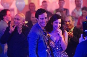 ZDF: Culture-Clash-Komödie "Alex & Eve" als Free-TV-Premiere im ZDF (FOTO)