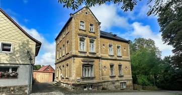 ImmoScout24: Historische Günstig-Immobilien: 10 Schlösser und Villen für unter 200.000 Euro