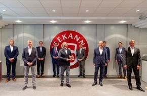 Teekanne GmbH & Co. KG: Pressemitteilung: TEEKANNE mit Axia Best Managed Companies Award ausgezeichnet
