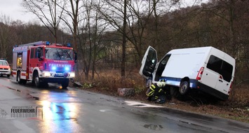 Feuerwehr Iserlohn: FW-MK: Ungewöhnlicher Verkehrsunfall