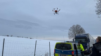 Polizeipräsidium Mittelhessen - Pressestelle Lahn - Dill: POL-LDK: Eisplattenkontrollen mit Drohne