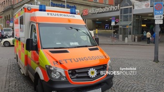 Bundespolizeidirektion München: Bundespolizeidirektion München: Finger in der ICE-Tür eingeklemmt /54-Jähriger wird Fingerkuppe abgetrennt