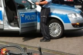 Polizei Rhein-Erft-Kreis: POL-REK: Fahrradfahrer stürzte - Erftstadt