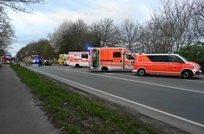 Feuerwehr Pulheim: FW Pulheim: Brauweiler - Auffahrunfall mit vier Verletzten