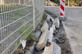 Polizei Coesfeld: POL-COE: Senden, Von-Liebig-Straße/Minibagger unbefugt in Betrieb genommen und Randsteine beschädigt