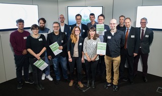 Preisverleihung mit Werkstatt-Charakter: Capital und Süddeutsche Zeitung erhalten dpa-infografik award