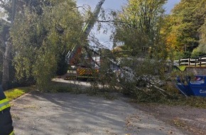 Feuerwehr Sprockhövel: FW-EN: Sturmschaden an der Kleinbeckstraße