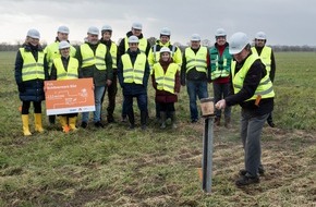Chint Solar Europe GmbH: "PV-Anlage Schönermark Süd": Baubeginn des ersten Projekts in Deutschland für Chint Solar