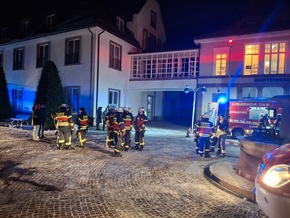 KFV-CW: Hotel in Bad Teinach wegen Kabelbrand evakuiert /Schmorbrand in Wand des Dampfbades