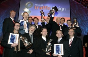 Renault Deutschland AG: Renault Traffic Design Award 2004 / Schöner Parken zwischen Bambusstämmen