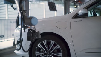 Automatisierter Parkservice im Parkhaus: Ford präsentiert auf der IAA Mobilityden jüngsten Stand der Entwicklung