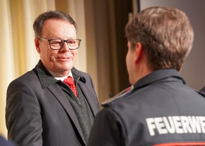 KFV Bodenseekreis: 366 Rettungskr&auml;fte erhalten Bev&ouml;lkerungsschutz-Medaille f&uuml;r Hochwasser-Einsatz 2024