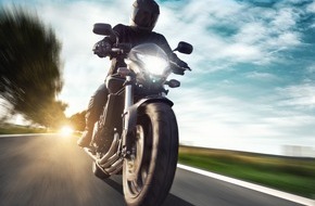 ADAC SE: Motorräder mieten: Erstes bundesweites Angebot / ADAC Autovermietung steigt mit 30 Stationen in Motorrad-Mietmarkt ein / Namhafte Partner: unter anderem BMW, Triumph, Yamaha, Honda, Ducati