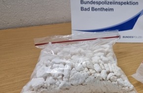 BPOL-BadBentheim: Sturm: Züge kollidieren mit Baum und Müllcontainer