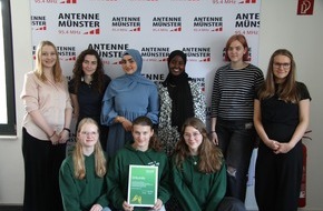 Provinzial Holding AG: Workshop-Tag bei Antenne Münster – „Schollblog“-Redaktion löst Gewinn vom Provinzial Schülerzeitungswettbewerb ein
