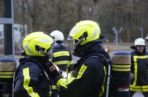 Feuerwehr Schwelm: FW-EN: Feuerwehren Wuppertal und Schwelm üben gemeinsam am Ausbildungsgelände des Instituts der Feuerwehren NRW