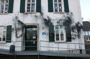 Kreispolizeibehörde Rhein-Sieg-Kreis: POL-SU: Hoher Sachschaden durch Farbschmierereien